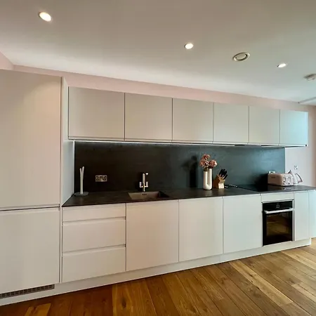 Luxurious, Centre Location, Parking On Request The Pink Palace At Ryedale House יורק