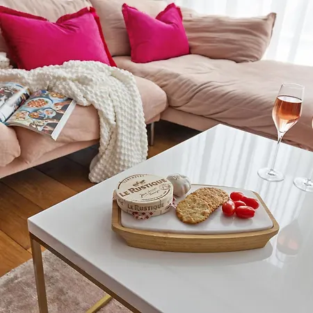 Luxurious, Centre Location, Parking On Request The Pink Palace At Ryedale House Appartement York