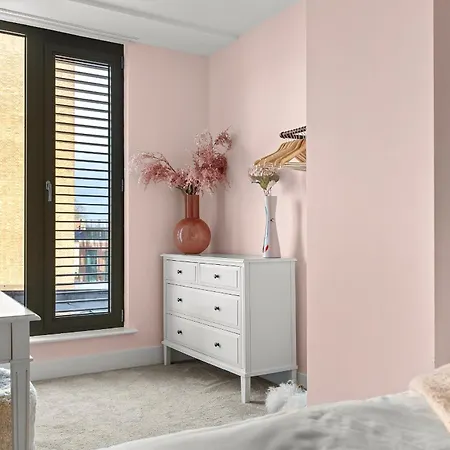 Luxurious, Centre Location, Parking On Request The Pink Palace At Ryedale House *