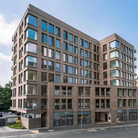 Appartement Ryedale House,city Centre,parking On Request,riverside,wifi,netflix,2bd-ensuite,bosch Coffee Machine *