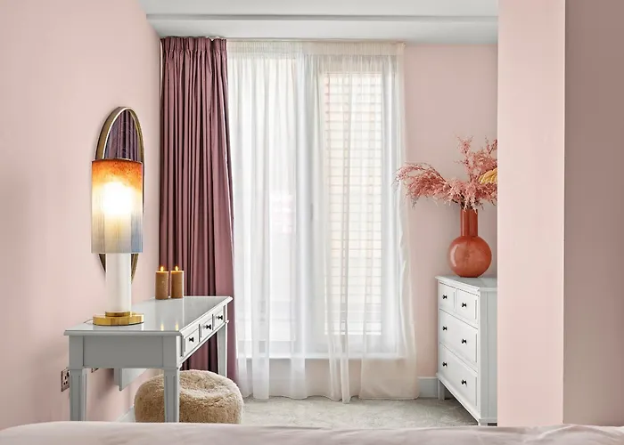 Luxurious, Centre Location, Parking On Request The Pink Palace At Ryedale House York