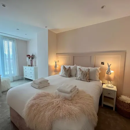 Luxurious, Centre Location, Parking On Request The Pink Palace At Ryedale House * יורק